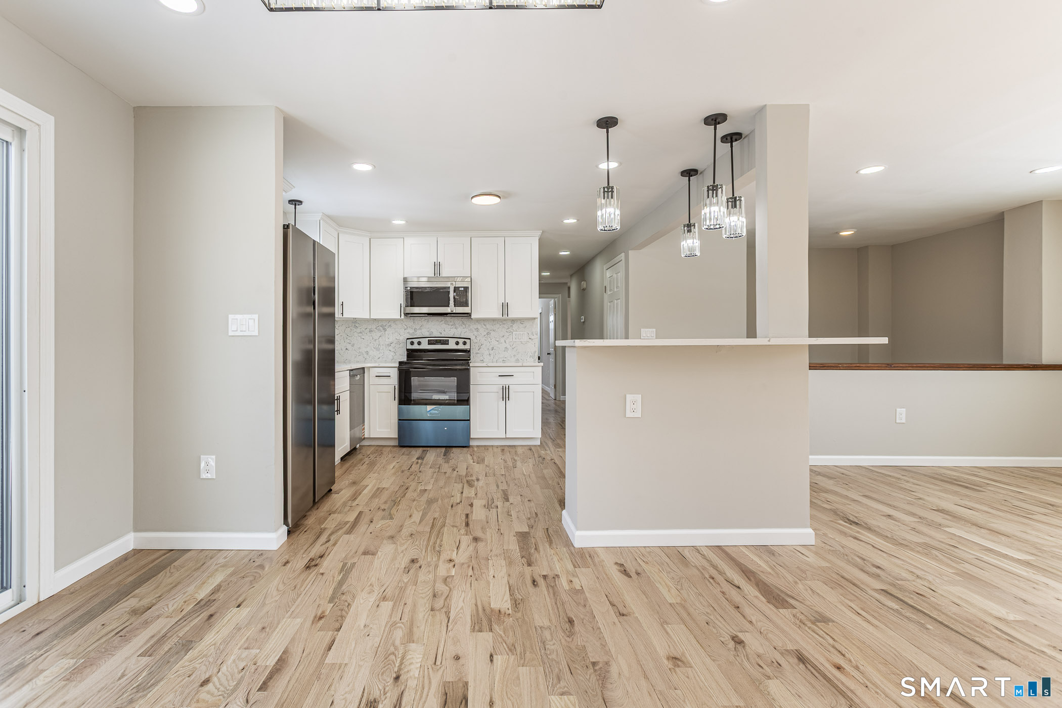 73 Abbe Road Windsor, CT 06095 - Photo 14 of 40