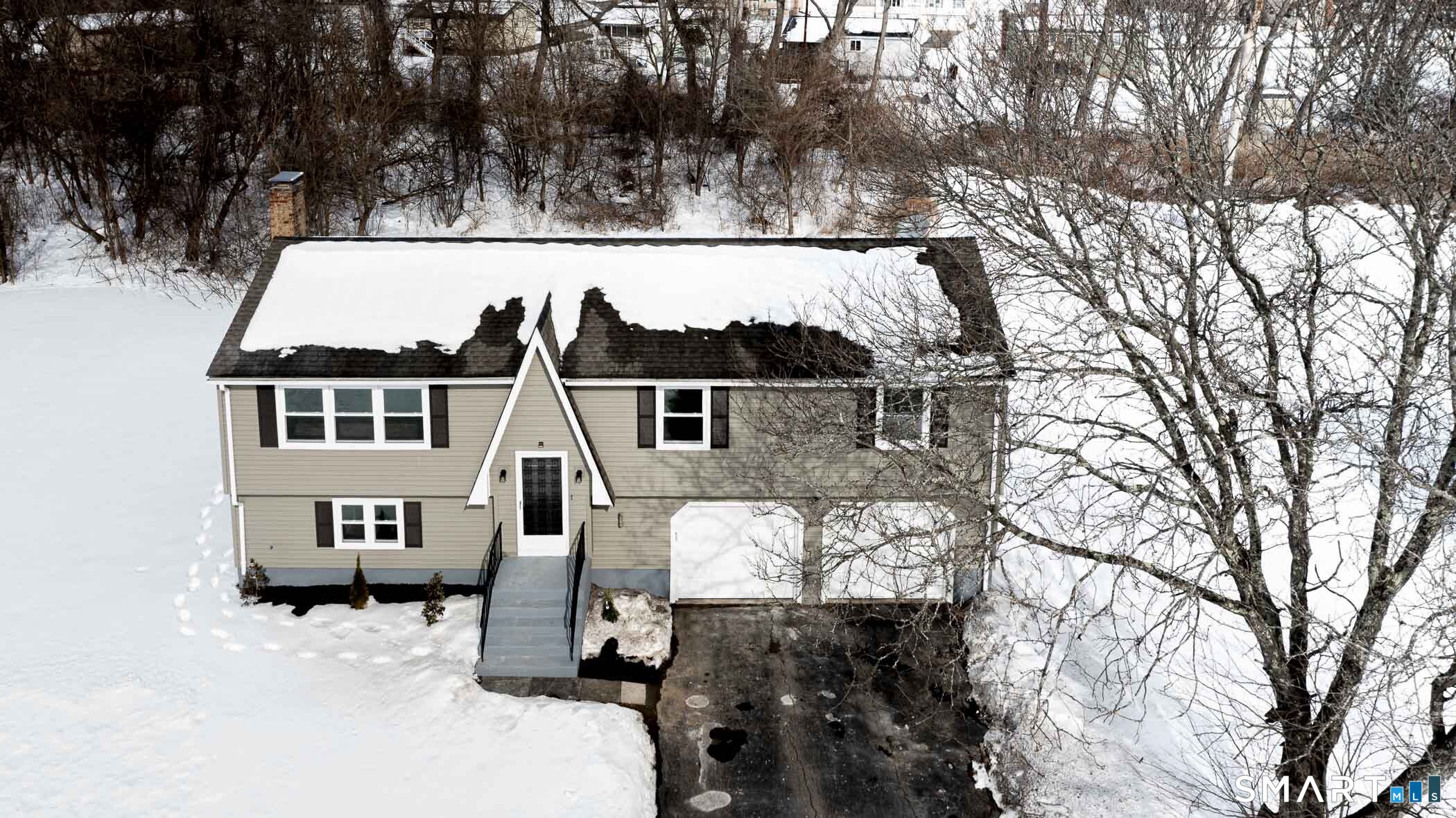 73 Abbe Road Windsor, CT 06095 - Photo 8 of 40