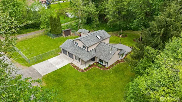 $850,000 | 11404 356th Avenue Northeast, Carnation, WA 98014