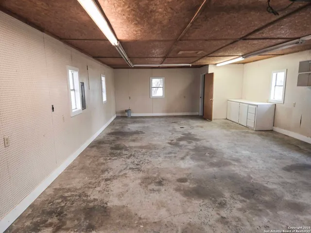 $235,000 | 5192 County Road 346, Beeville, TX 78102