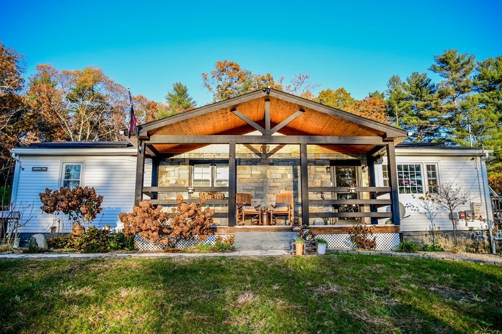 387 Putnam Hill Road Sutton, MA 01590 - Photo 1 of 42 Gallery Image 1