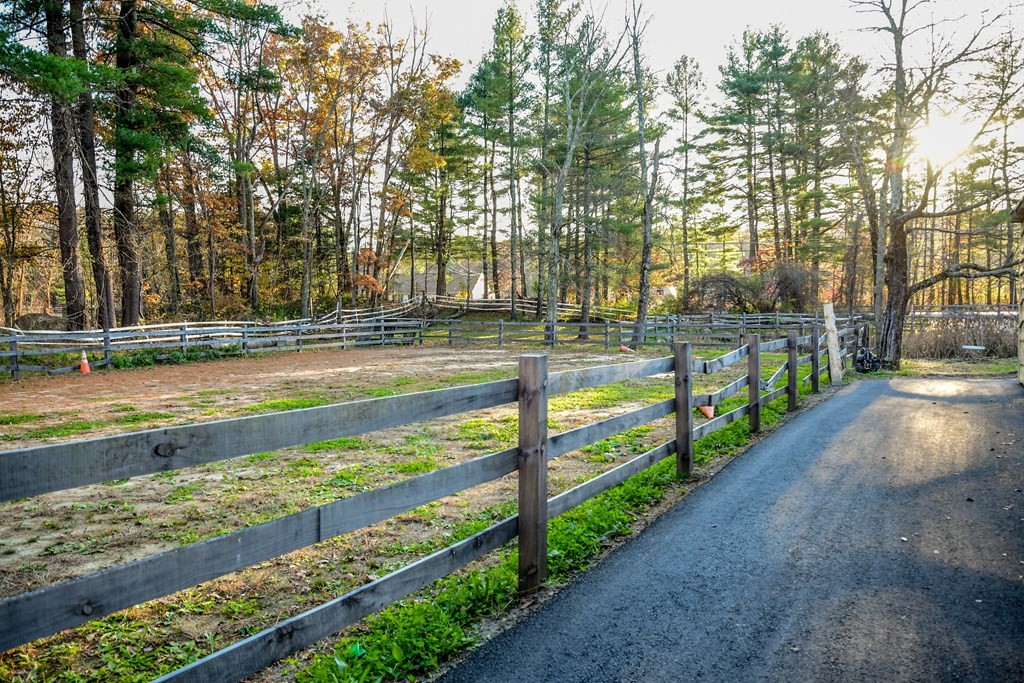 387 Putnam Hill Road Sutton, MA 01590 - Photo 18 of 42 Gallery Image 18