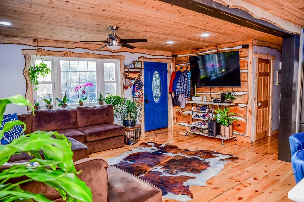 387 Putnam Hill Road Sutton, MA 01590 - Photo 21 of 42 Gallery Image 21