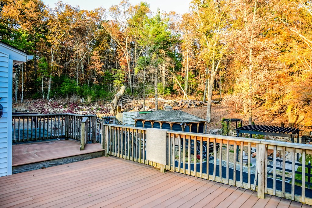 387 Putnam Hill Road Sutton, MA 01590 - Photo 32 of 42 Gallery Image 32