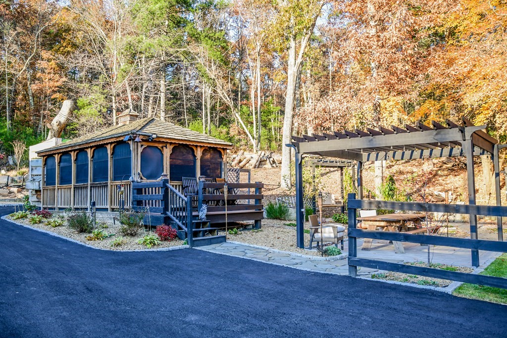 387 Putnam Hill Road Sutton, MA 01590 - Photo 6 of 42 Gallery Image 6