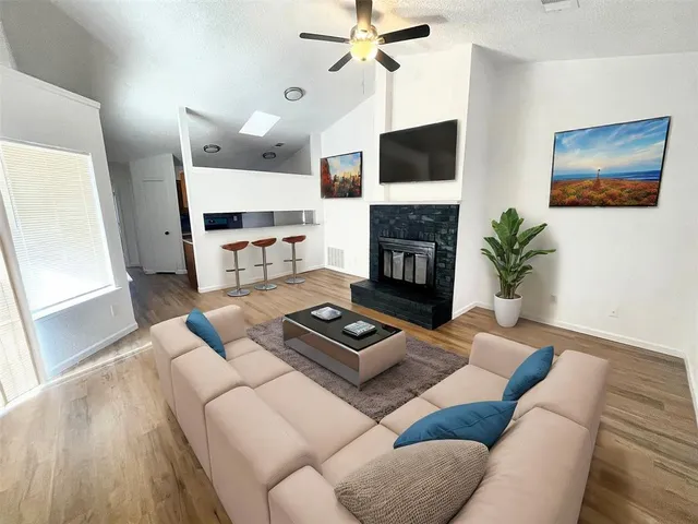 $1,895 | 5518 Creek Valley Drive, Arlington, TX 76018