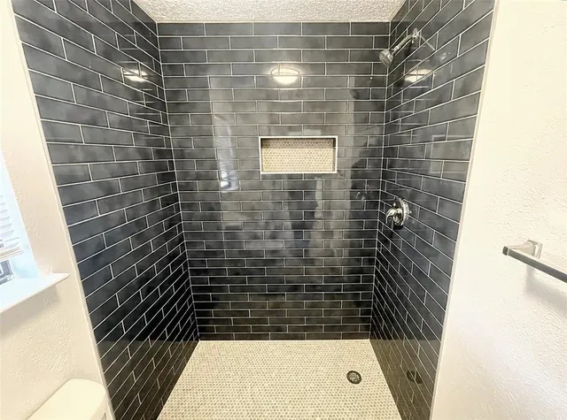 $1,895 | 5518 Creek Valley Drive, Arlington, TX 76018