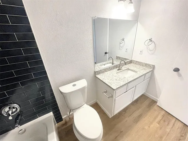 $1,895 | 5518 Creek Valley Drive, Arlington, TX 76018