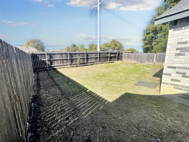 $1,895 | 5518 Creek Valley Drive, Arlington, TX 76018