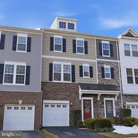 $560,000 | 6062 Camerons Ferry Drive, Haymarket, VA 20169