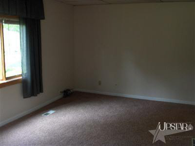 5045 John Street Decatur, IN 46733 - Photo 12 of 16