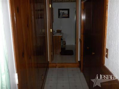 5045 John Street Decatur, IN 46733 - Photo 8 of 16