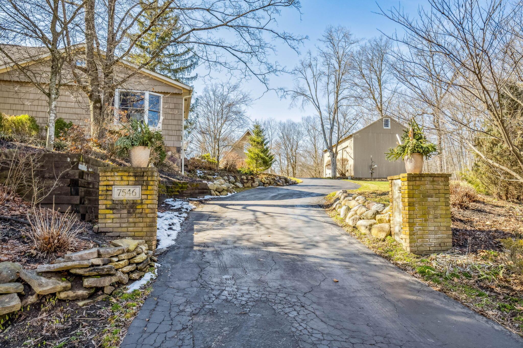 7546 Bale Kenyon Road Lewis Center, OH 43035 - Photo 107 of 121 17-web-or-mls-7546-bale-kenyon-rd