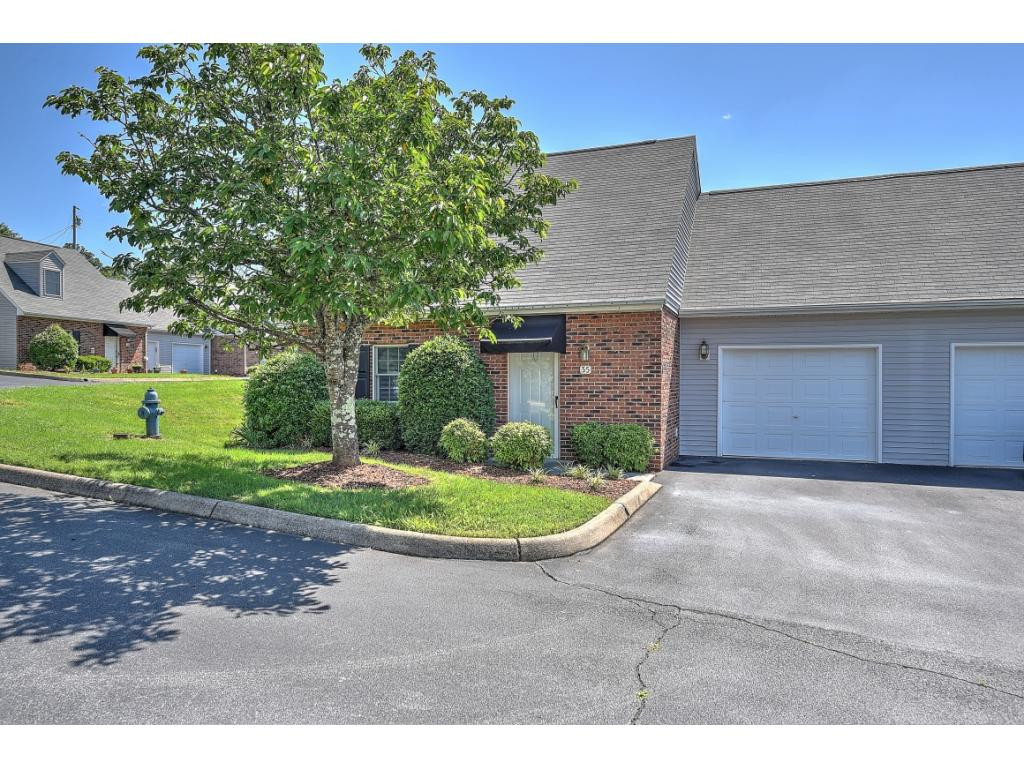 2700 Indian Ridge Road, Unit 35 Johnson City, TN 37604 - Photo 1 of 33 Photo 1