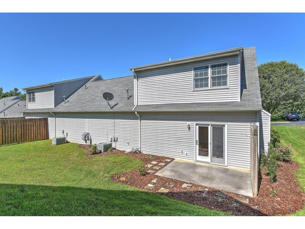 2700 Indian Ridge Road, Unit 35 Johnson City, TN 37604 - Photo 32 of 33 Photo 32