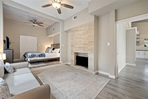 $724,500 | 900 Deer Creek Circle, Dripping Springs, TX 78620