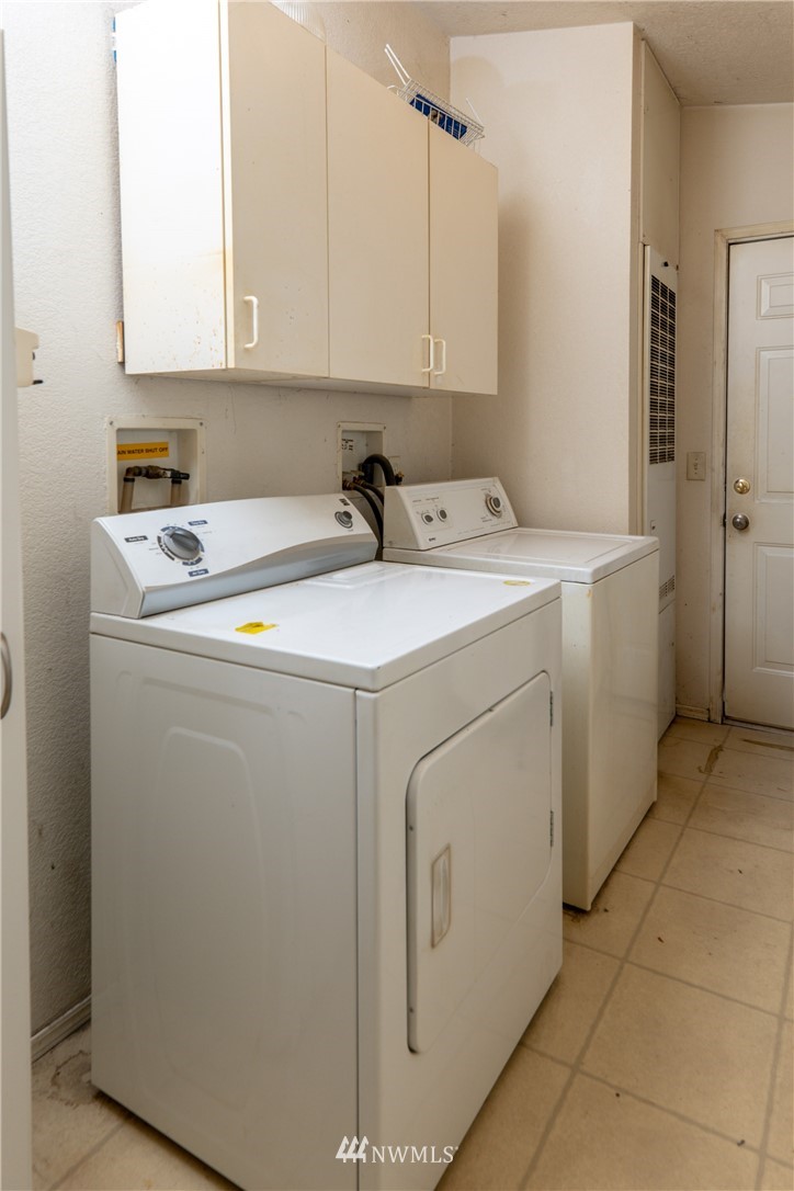 18854 Southeast 168th Street Renton, WA 98058 - Photo 14 of 34 Gallery Image 14