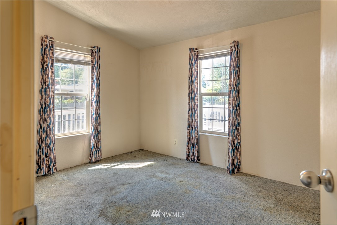 18854 Southeast 168th Street Renton, WA 98058 - Photo 16 of 34 Gallery Image 16
