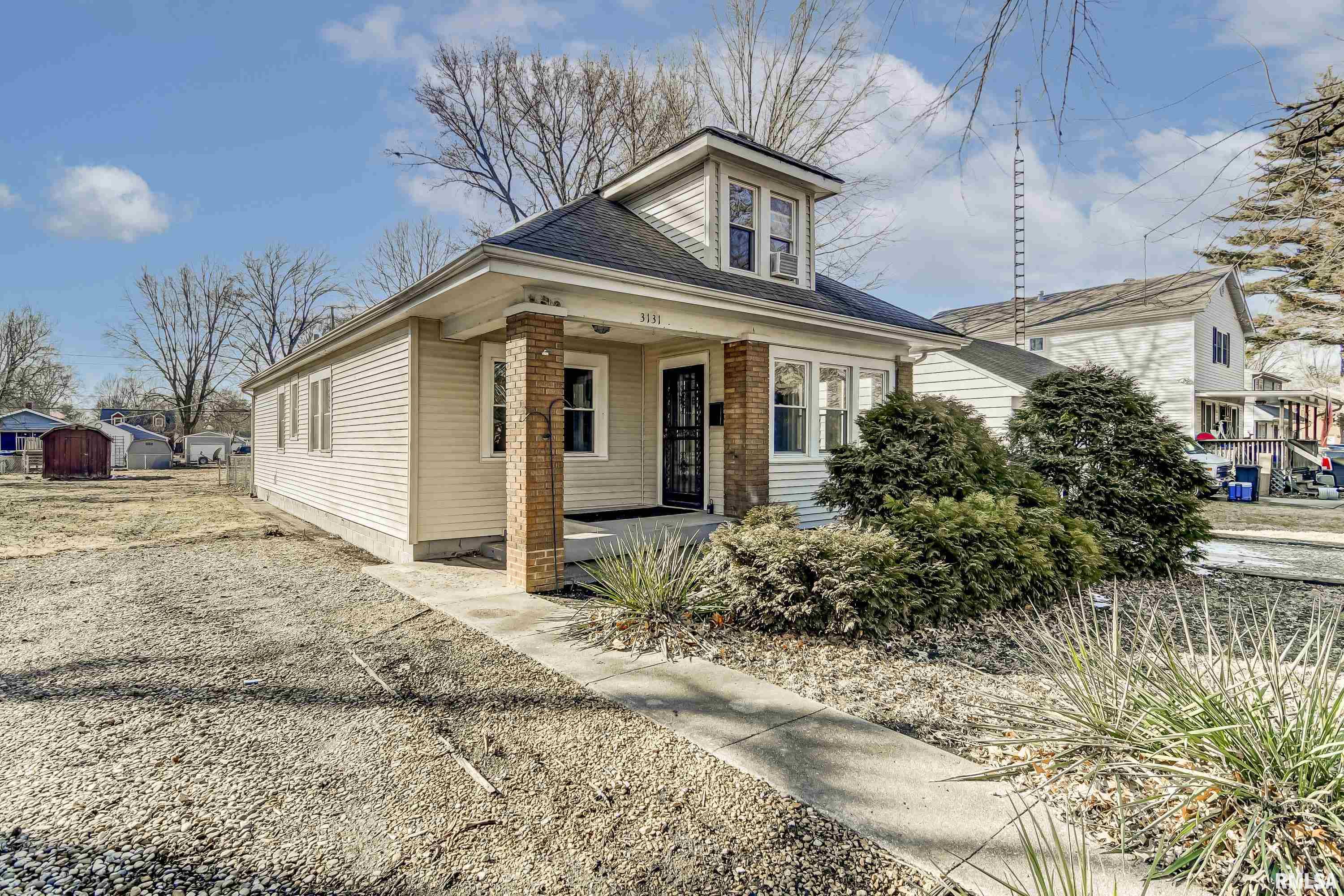 3131 South 3rd Street Springfield, IL 62703 - Photo 1 of 39