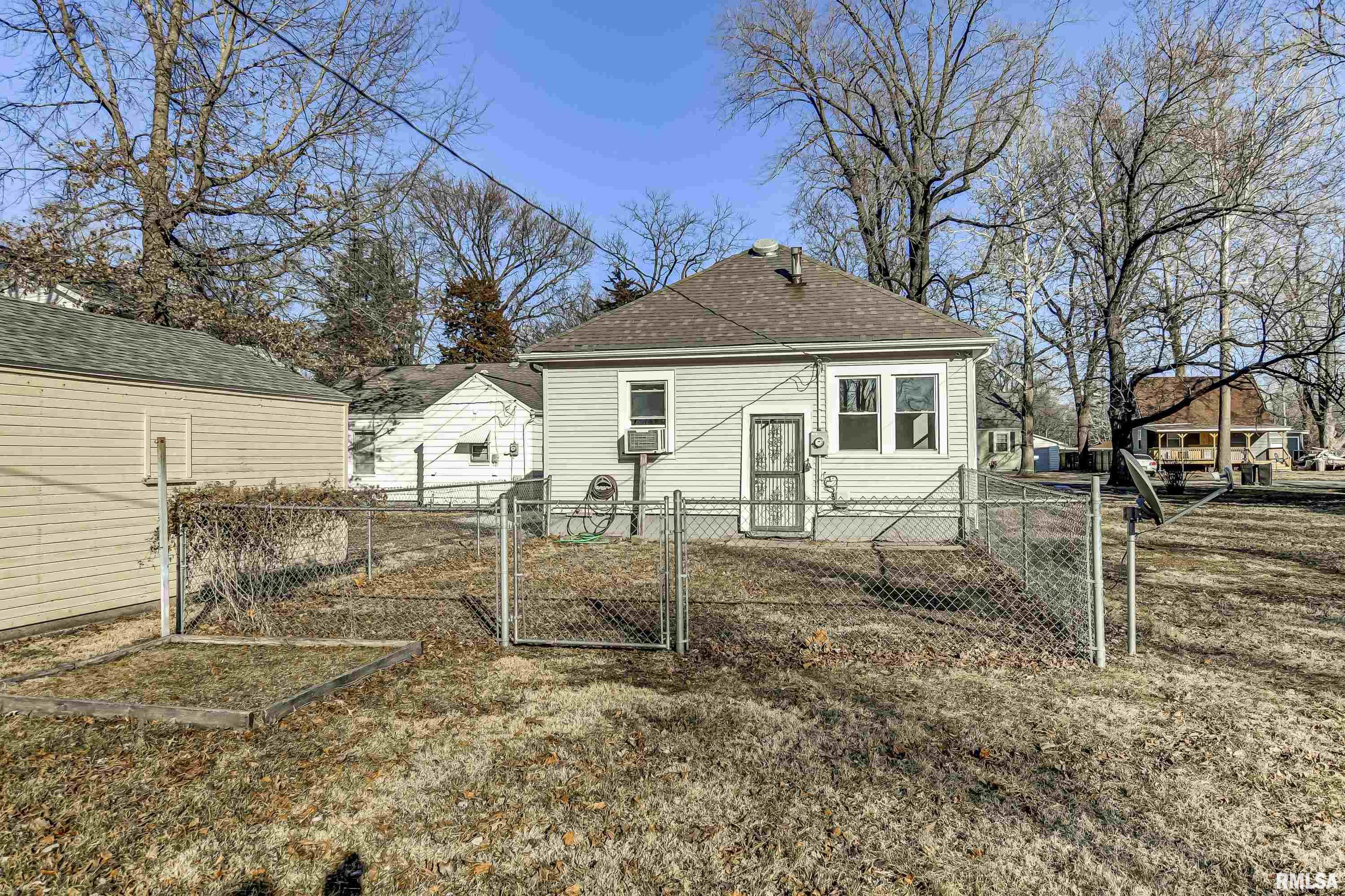 3131 South 3rd Street Springfield, IL 62703 - Photo 37 of 39