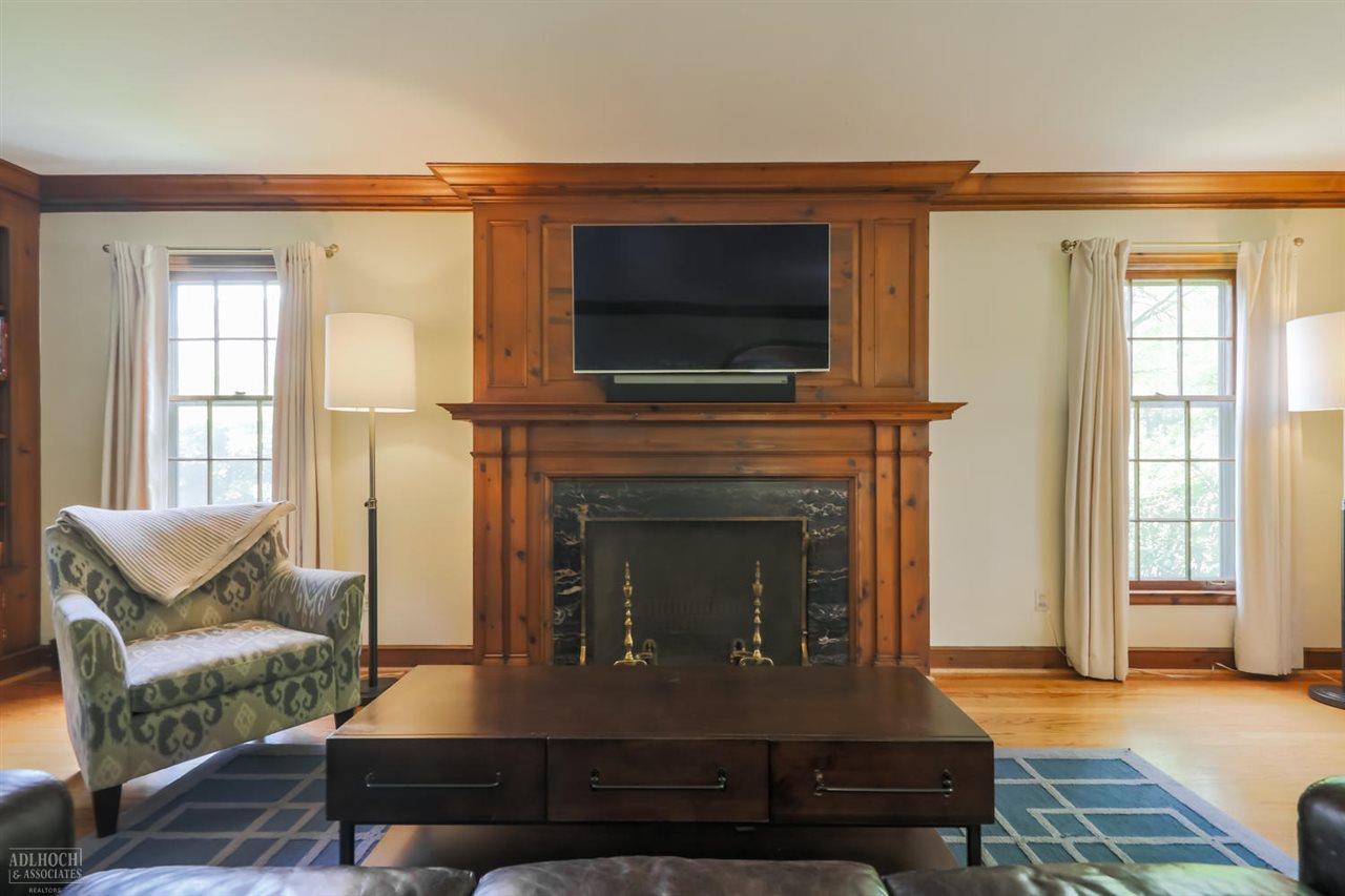 1134 Yorkshire Road Grosse Pointe Park, MI 48230 - Photo 15 of 30