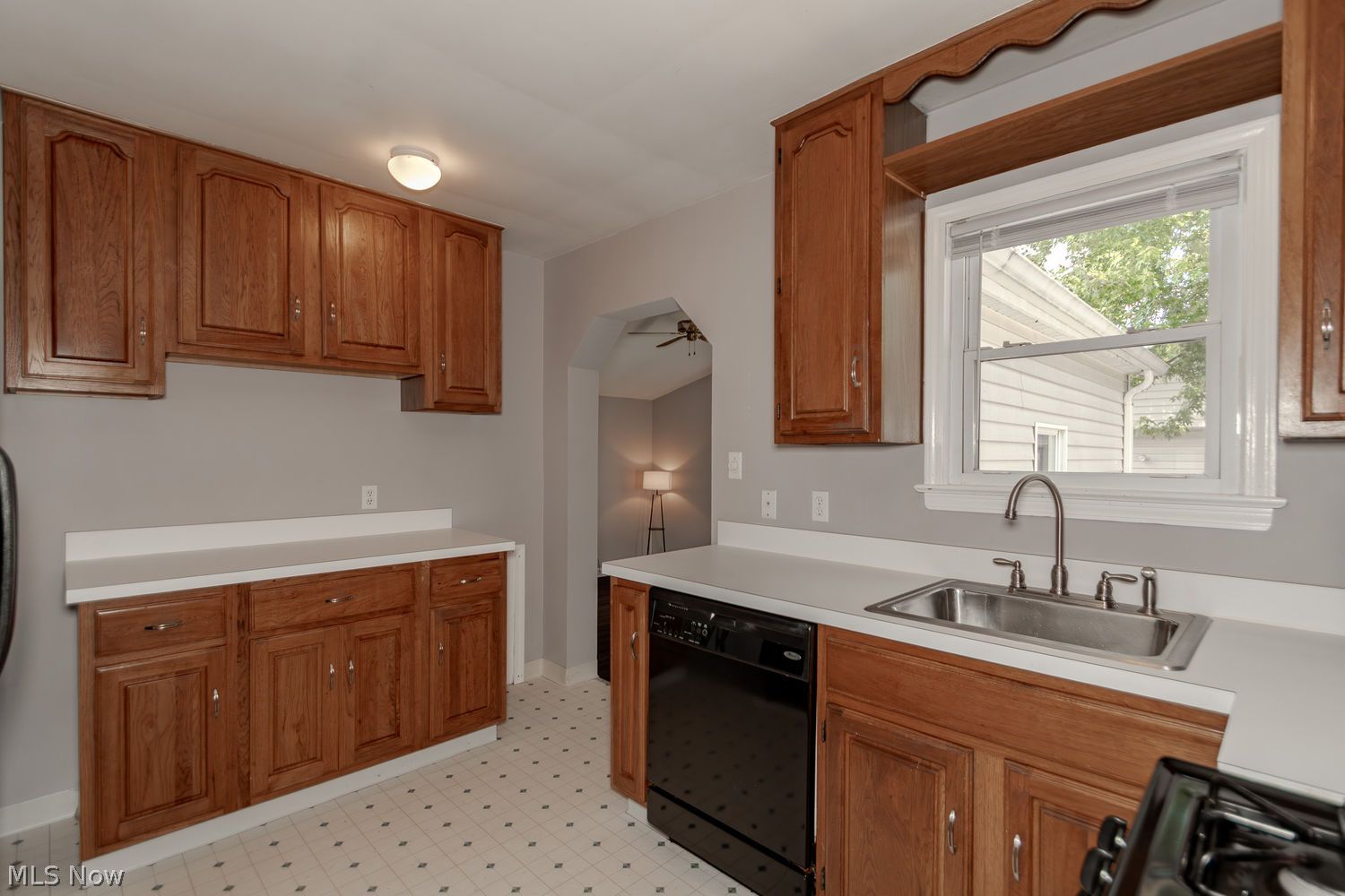 1640 Douglas Road Wickliffe, OH 44092 - Photo 14 of 39