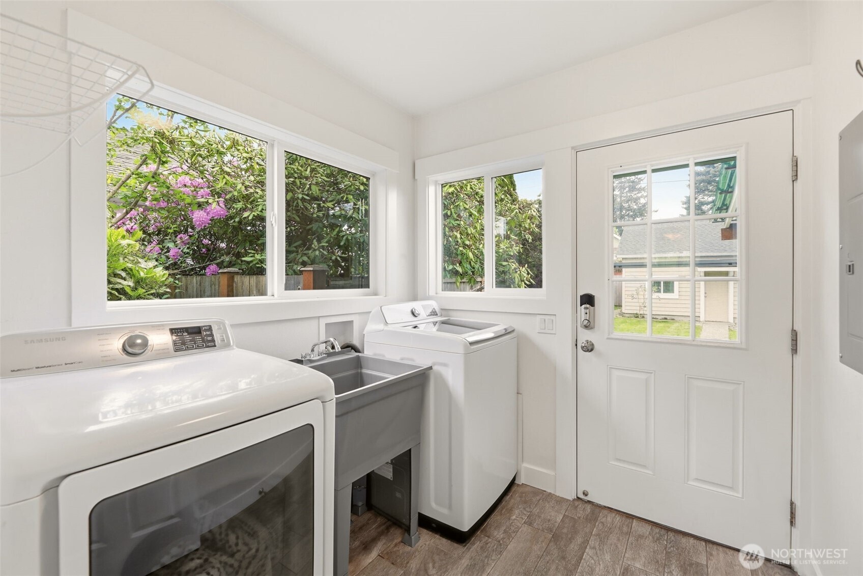 2309 State Street Everett, WA 98201 - Photo 10 of 26