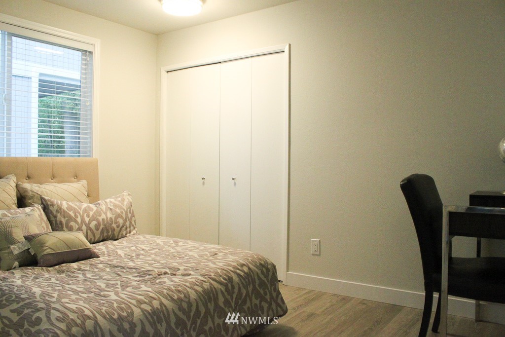 2142 Southeast 8th Place Renton, WA 98057 - Photo 14 of 22