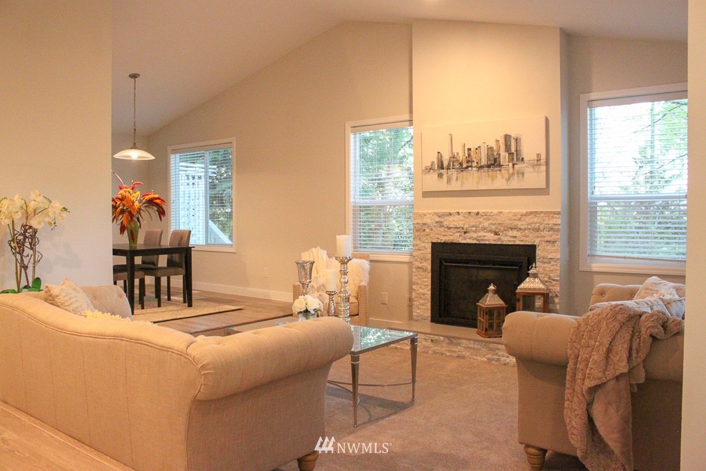 2142 Southeast 8th Place Renton, WA 98057 - Photo 3 of 22