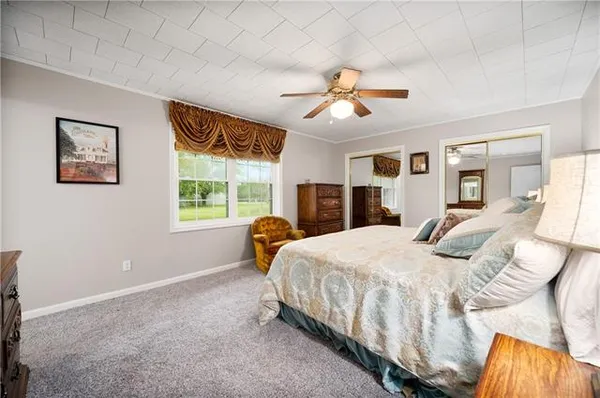 $300,000 | 43 Vit Road, Pineville, LA 71360