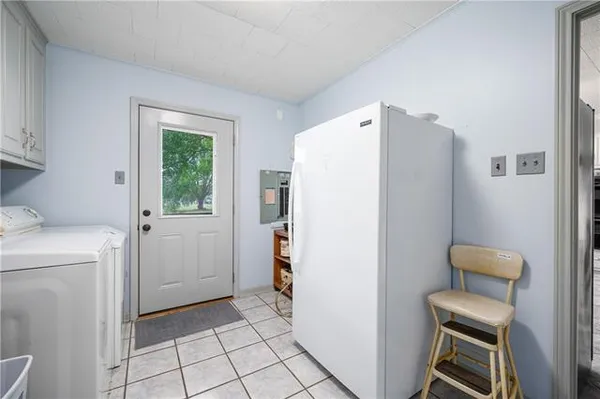 $300,000 | 43 Vit Road, Pineville, LA 71360