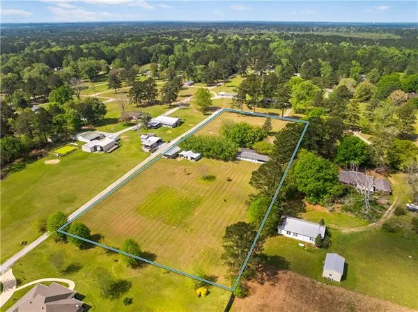 $300,000 | 43 Vit Road, Pineville, LA 71360