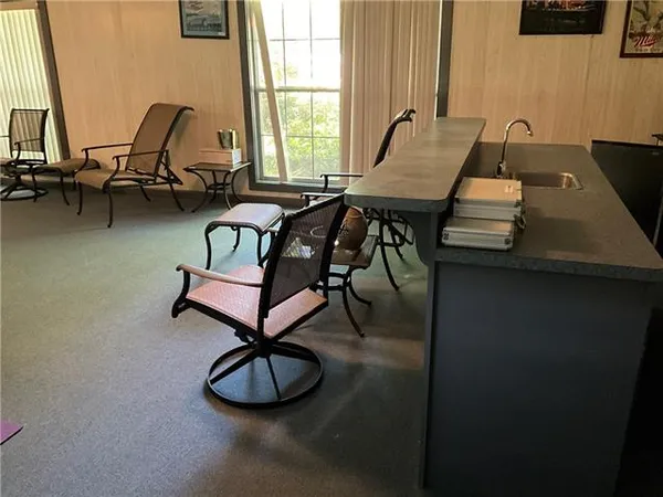 $300,000 | 43 Vit Road, Pineville, LA 71360