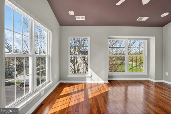 $2,900 | 25021 Justice Drive, Chantilly, VA 20152