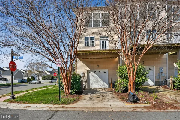 $2,900 | 25021 Justice Drive, Chantilly, VA 20152