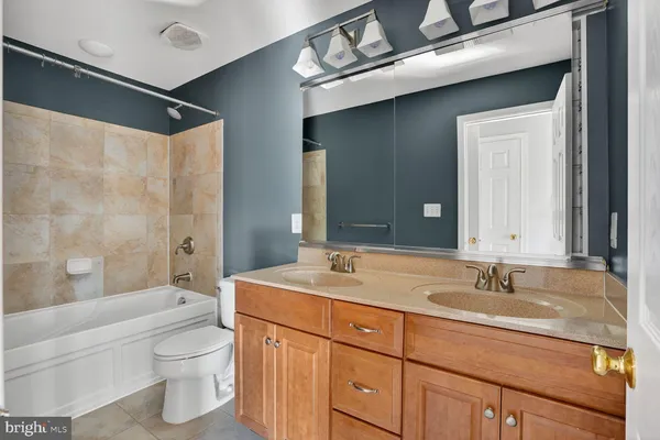 $2,900 | 25021 Justice Drive, Chantilly, VA 20152