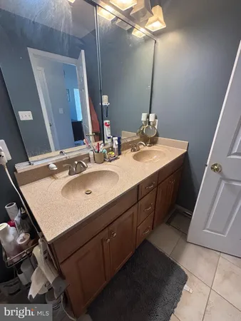 $2,900 | 25021 Justice Drive, Chantilly, VA 20152