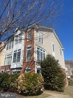 $2,900 | 25021 Justice Drive, Chantilly, VA 20152