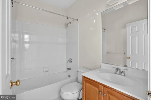 $2,900 | 25021 Justice Drive, Chantilly, VA 20152