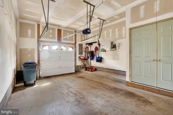 $2,900 | 25021 Justice Drive, Chantilly, VA 20152