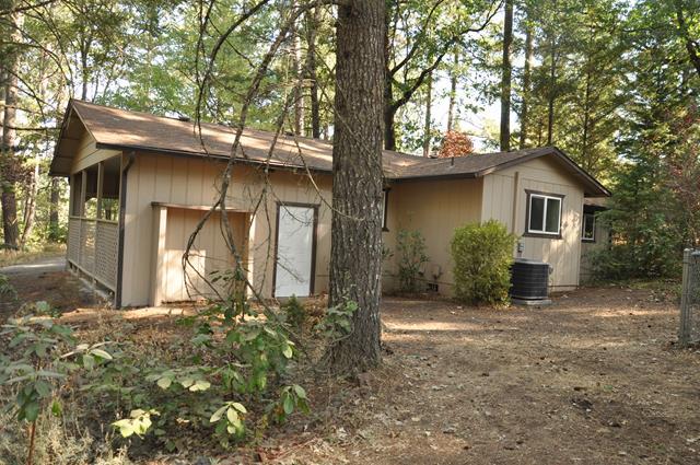 4417 Fish Hatchery Road Grants Pass, OR 97527 - Photo 2 of 16 back of home