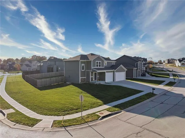 $428,000 | 1505 183rd Street, Smithville, MO 64089