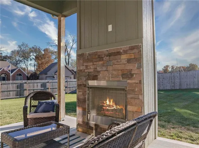 $428,000 | 1505 183rd Street, Smithville, MO 64089