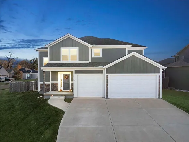 $428,000 | 1505 183rd Street, Smithville, MO 64089