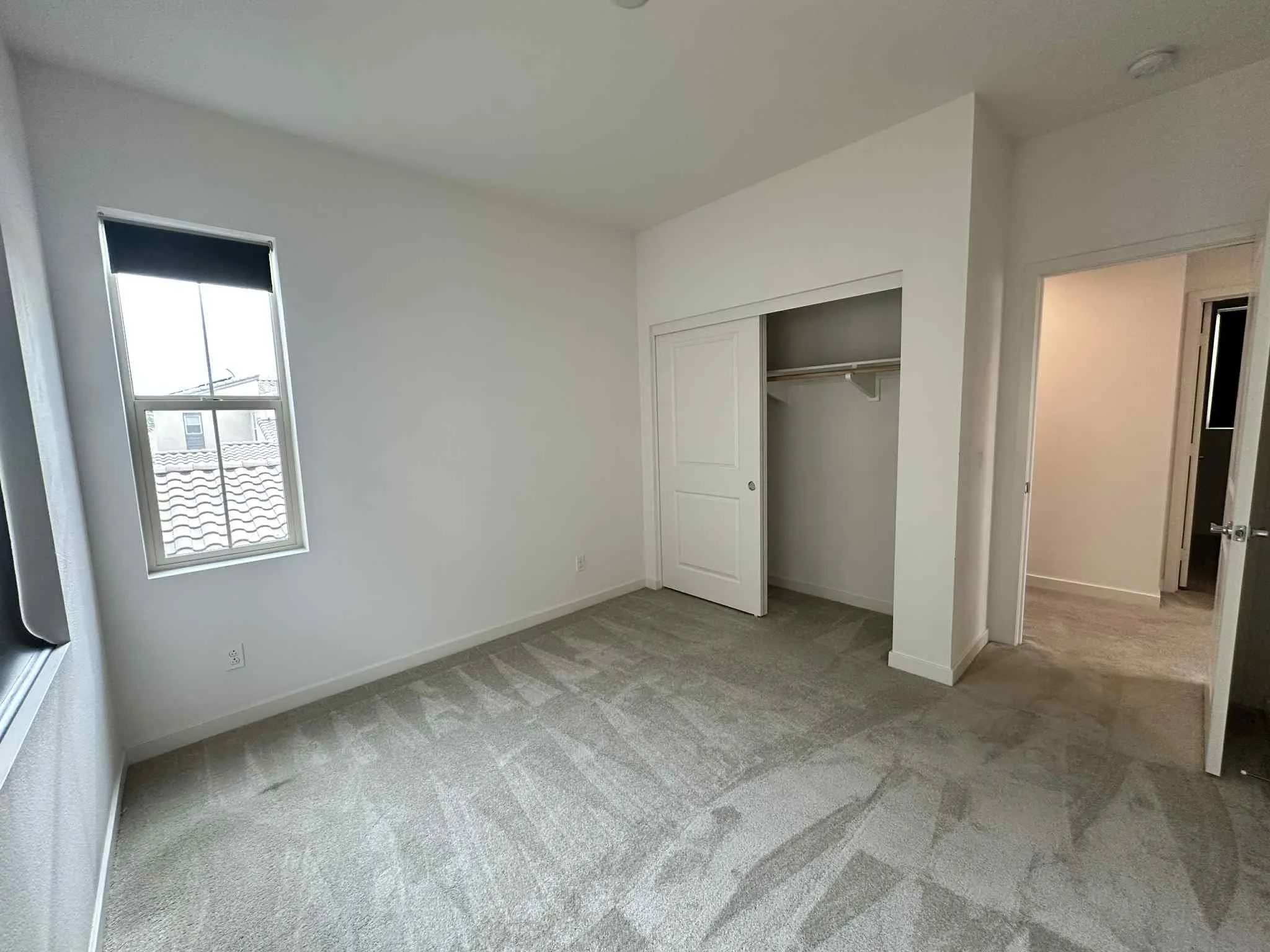 1958 P.º Lugo Chula Vista, CA 91913 - Photo 26 of 68 an empty room with windows