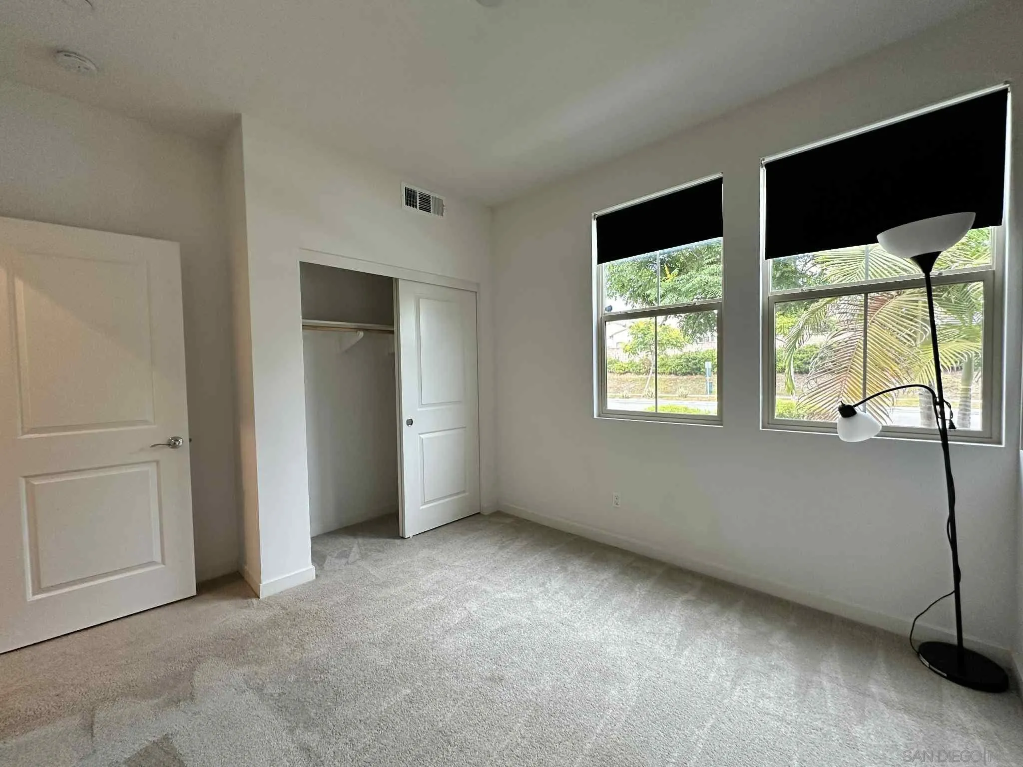 1958 P.º Lugo Chula Vista, CA 91913 - Photo 42 of 68 an empty room with windows