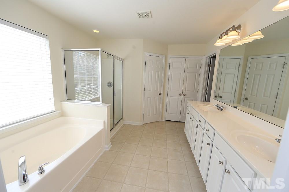 7740 Jackson Dane Drive Raleigh, NC 27613 - Photo 8 of 14 Gallery Image 8