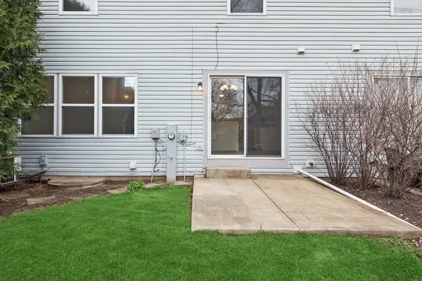 $360,000 | 2546 Heritage Court, Geneva, IL 60134