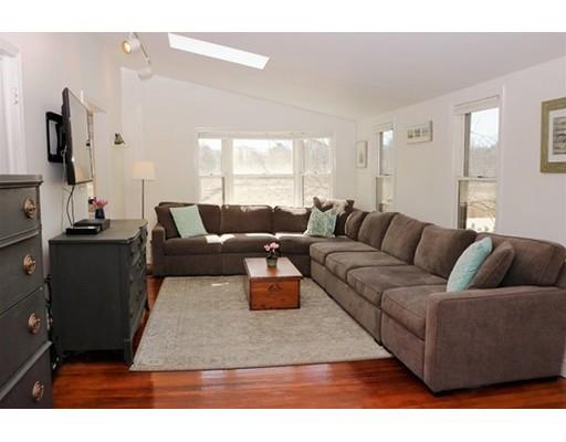 9 Meadow Road Hingham, MA 02043 - Photo 8 of 25 Gallery Image 8