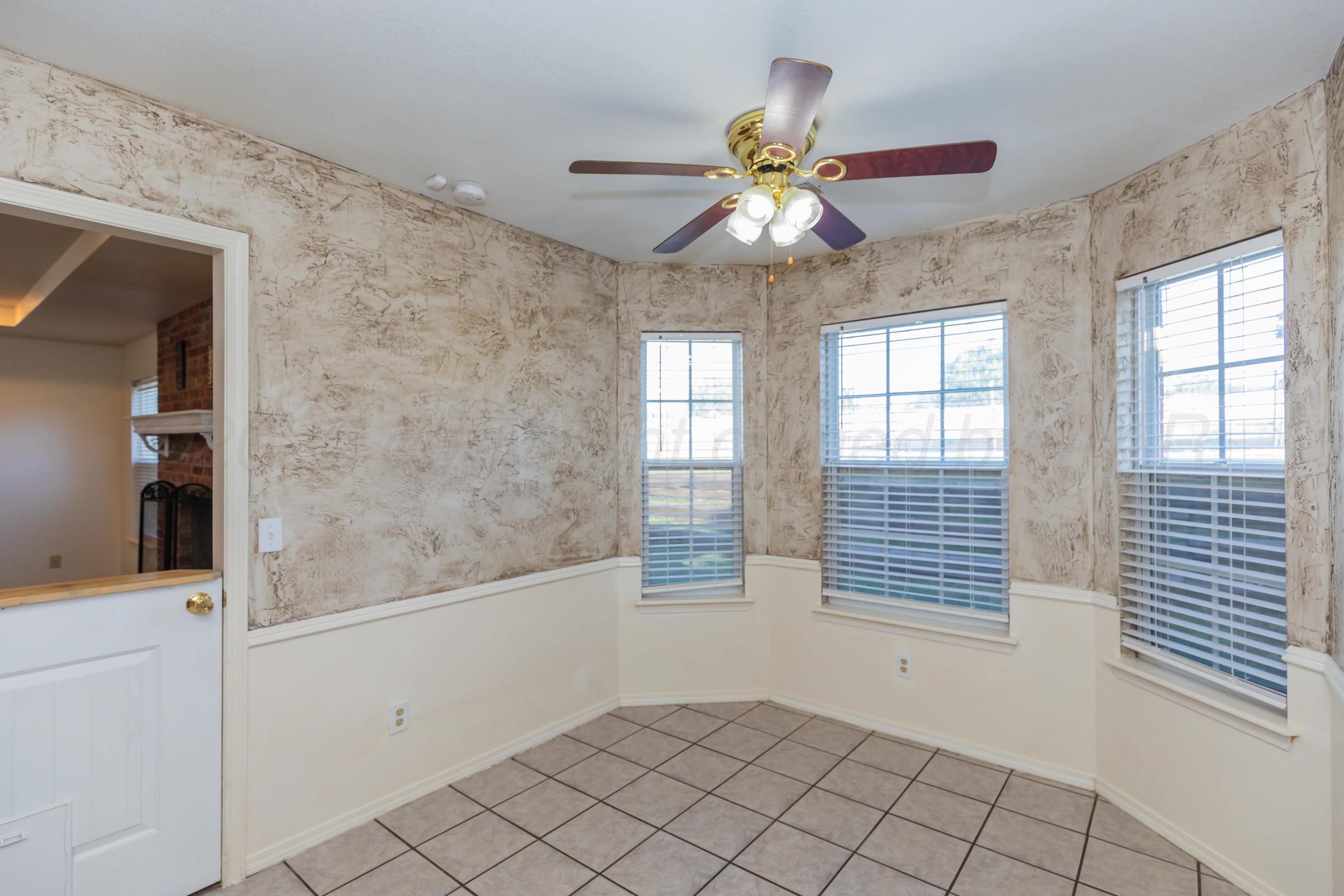 5230 Royce Drive Amarillo, TX 79110 - Photo 15 of 57 DINING VIEW 2